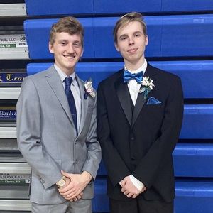 Meet your Posher, Aj